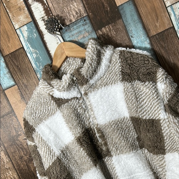 MEROKEETY XL Cozy Plaid Fleece Pullover - Picture 12 of 15